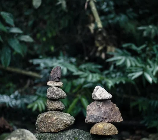 Mengenal Motif Batu Alam: Keindahan dan Karakter Unik untuk Interior Anda