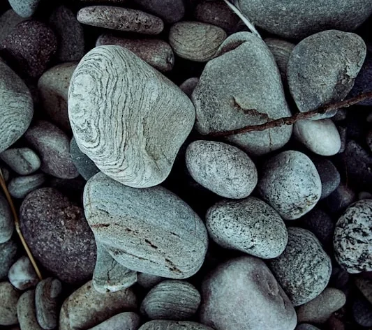 Keindahan Karya Pengrajin Batu Alam Jogja: Temukan Pilihan Terbaik untuk Interior dan Eksterior