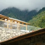 Membangun Teras Menawan dengan Batu Alam: Inspirasi dan Tips