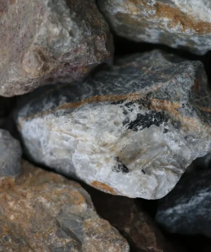 Harga Borongan Batu Alam: Temukan Penawaran Terbaik untuk Proyek Anda